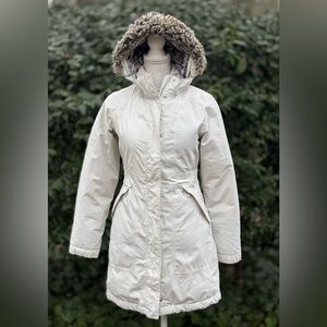 🦋 The North Face Women's  Hooded Jacket